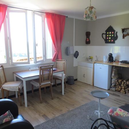 Formidable B&B Saint-Julien-le-Petit Luaran gambar