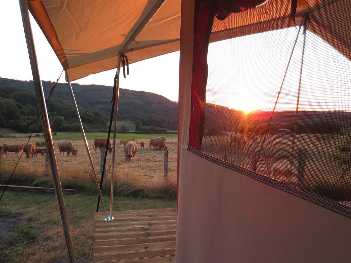 Formidable B&B Saint-Julien-le-Petit Luaran gambar