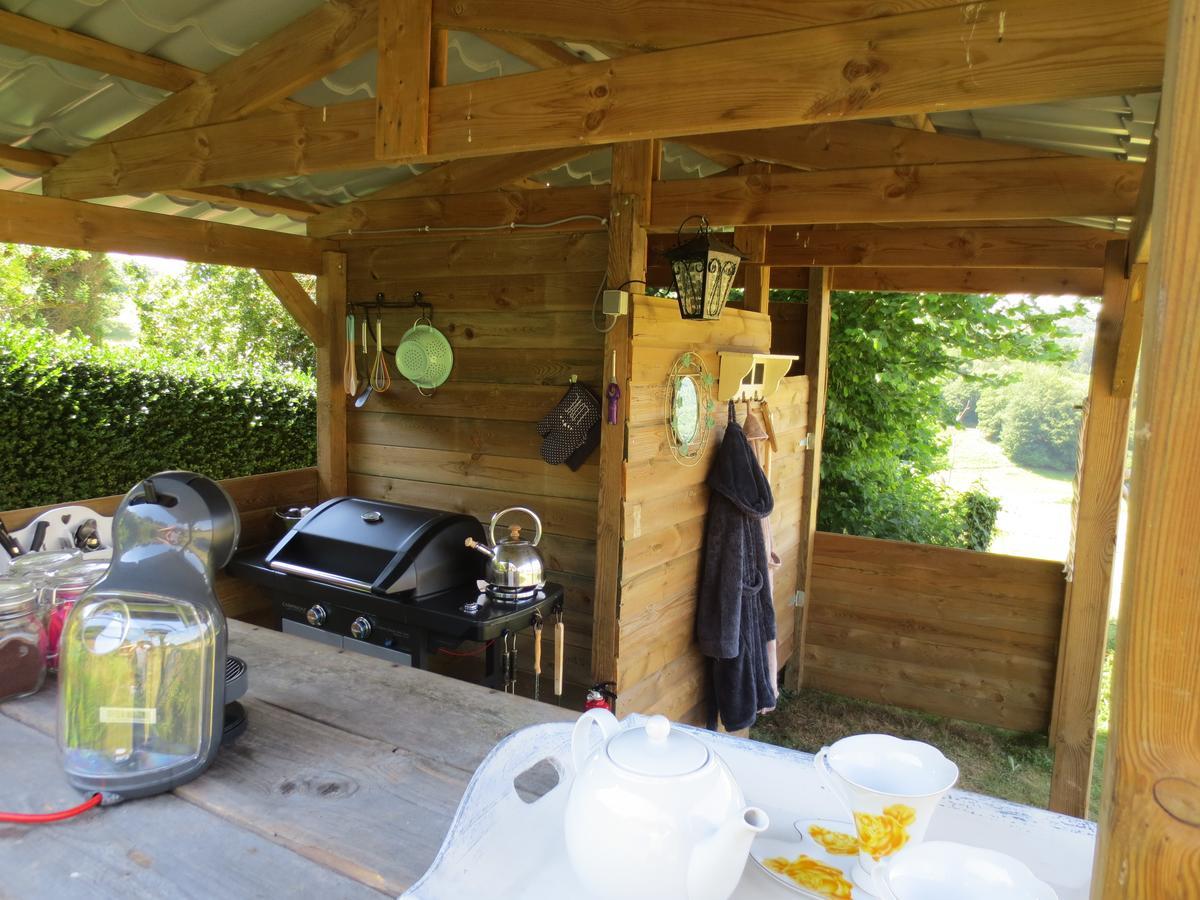 Formidable B&B Saint-Julien-le-Petit Luaran gambar